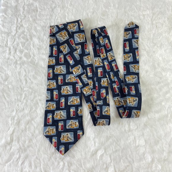 Vintage St Michael from Marks & Spencer silk Tie London Drawbridge Phone Booth - Picture 1 of 4